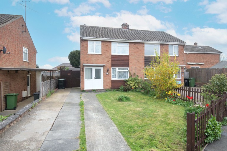 Arkwright Road, Irchester, NN29
