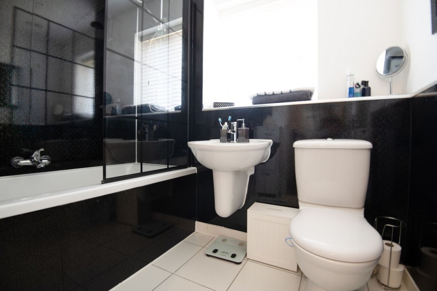 Images for Waterside Road, Wellingborough, NN8