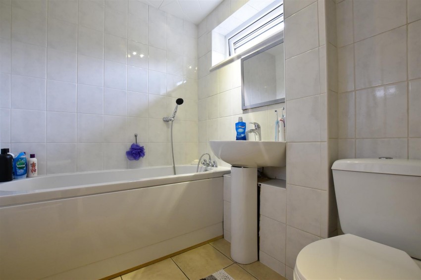 Images for Robin Lane, Wellingborough