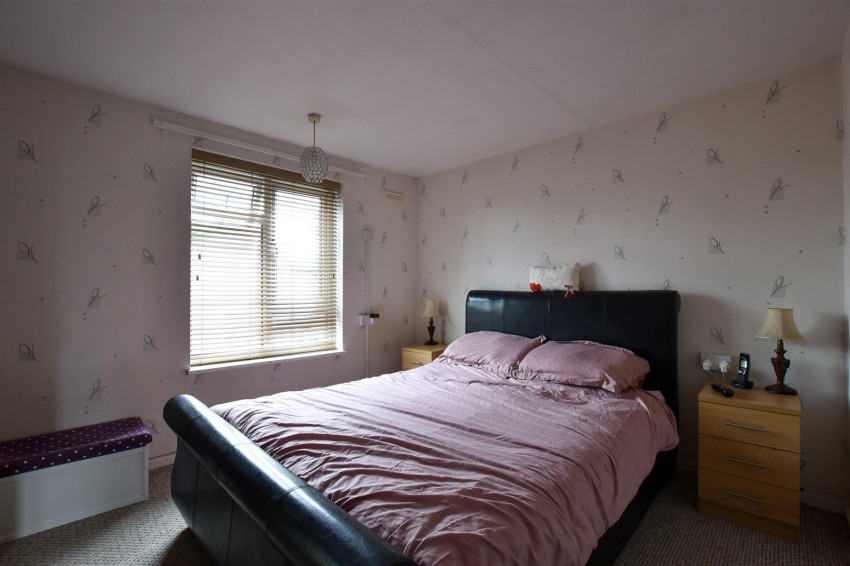 Images for Robin Lane, Wellingborough