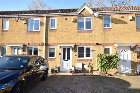 View Full Details for Brooke Mews, Earls Barton