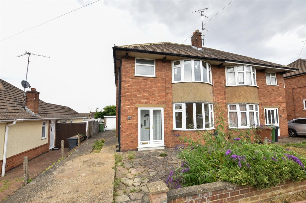 Ridgeway, Wellingborough, 3 bedroom, House SemiDetached