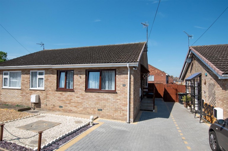 Warren Close, Irchester, Wellingborough