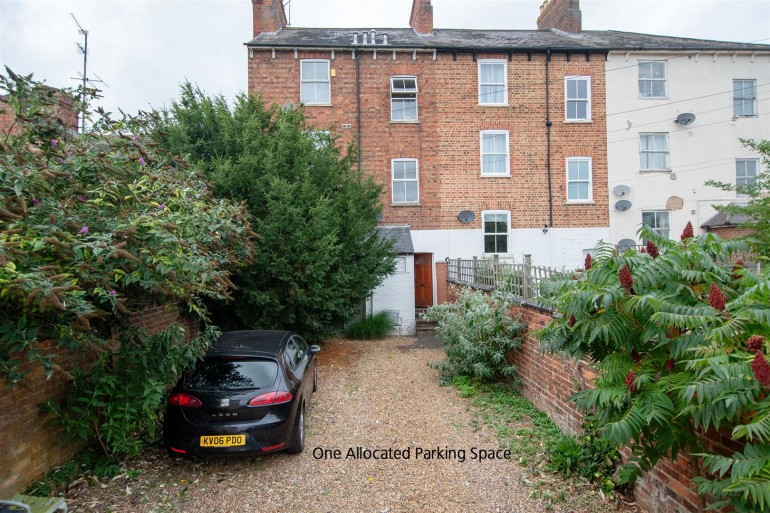 Flat B, 27 Hatton Park RoadWellingboroughNorthants
