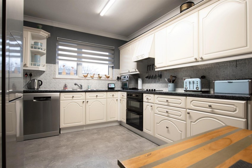 Images for Nest Lane, Wellingborough