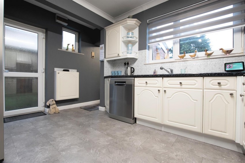 Images for Nest Lane, Wellingborough