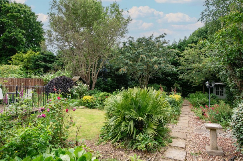 Images for Nest Lane, Wellingborough