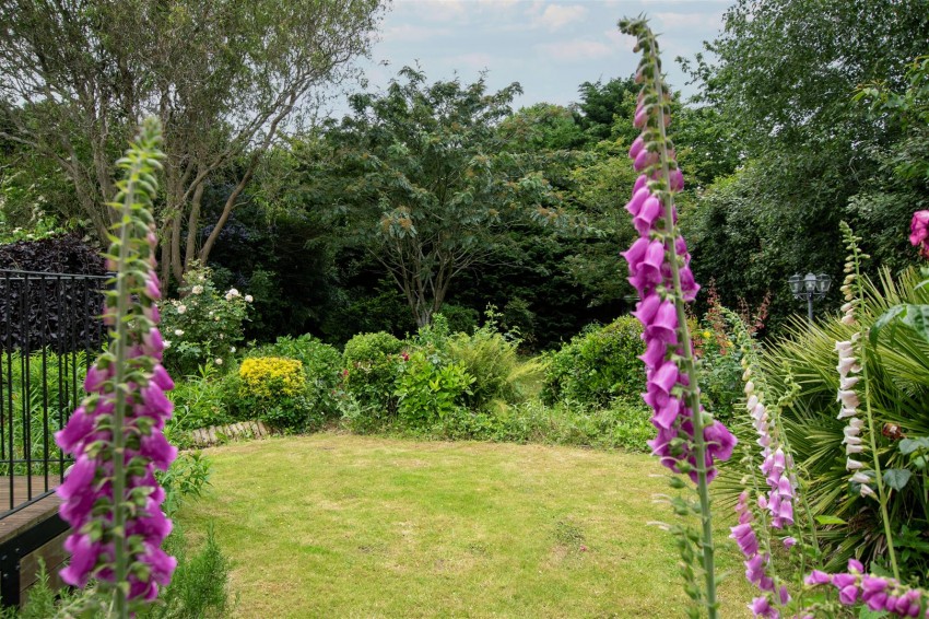 Images for Nest Lane, Wellingborough