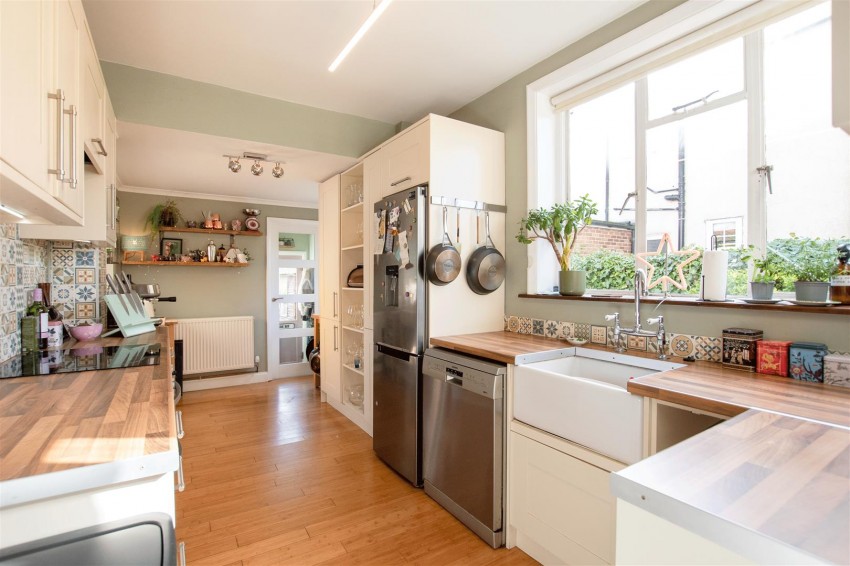 Images for Nest Lane, Wellingborough