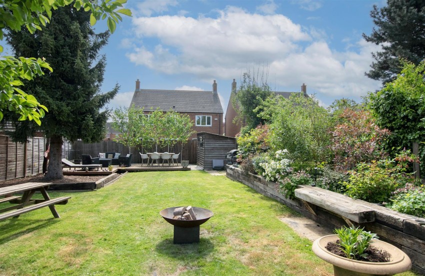 Images for Nest Lane, Wellingborough