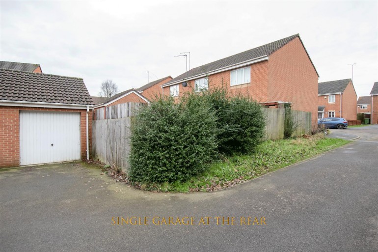 Crome Close, Wellingborough