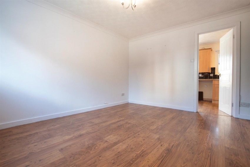Images for Chatsworth Drive, Wellingborough