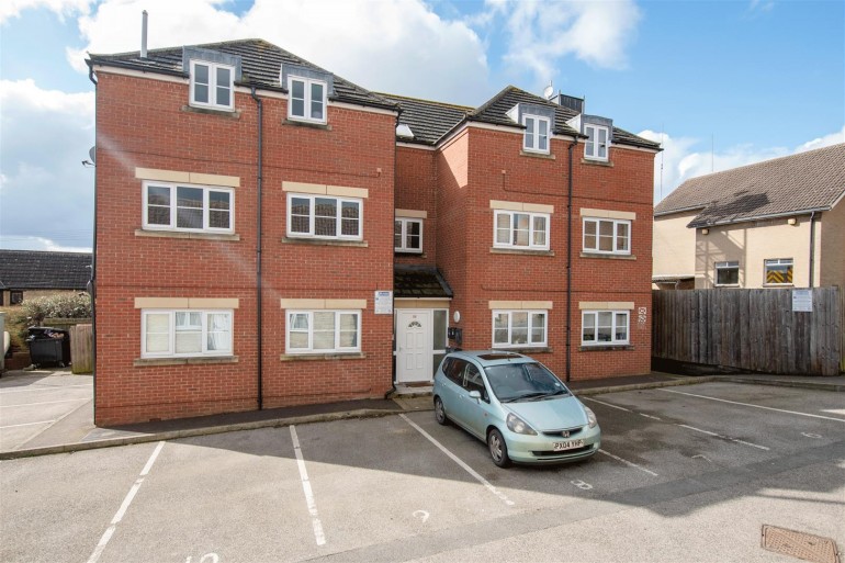 Palace Gate, Irthlingborough, Wellingborough