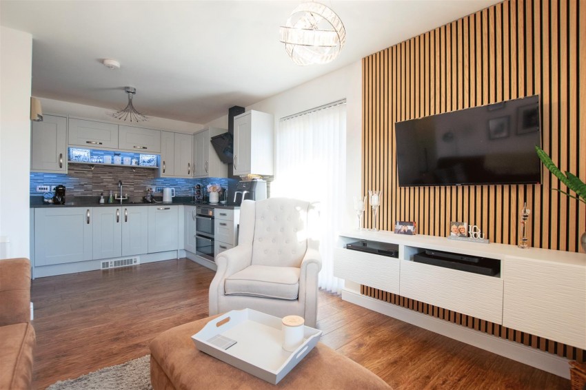Images for Bluebell Close, Wellingborough