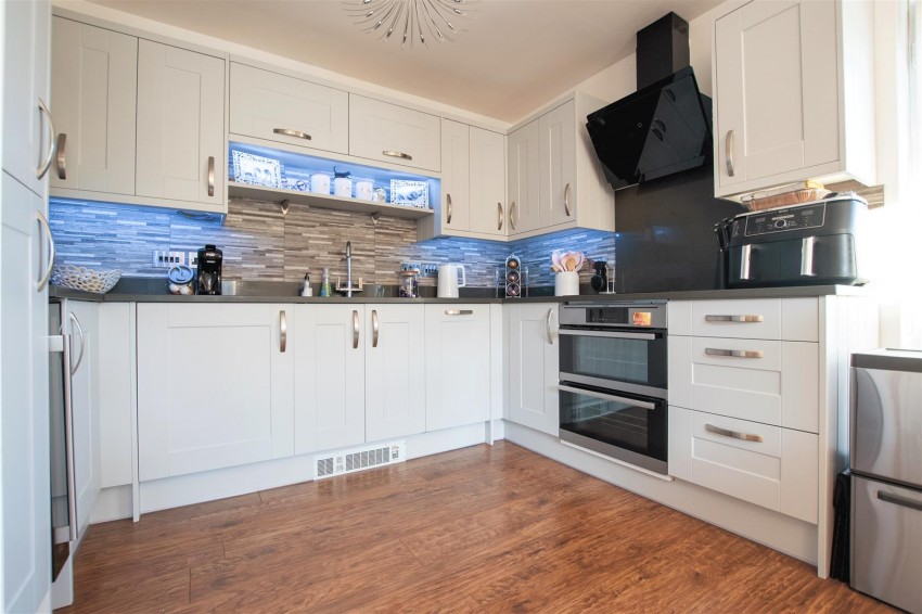 Images for Bluebell Close, Wellingborough