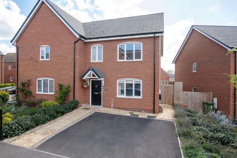 Morus View, Wellingborough