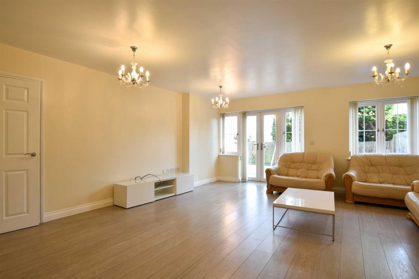 Images for Harrowden Gardens, Wellingborough