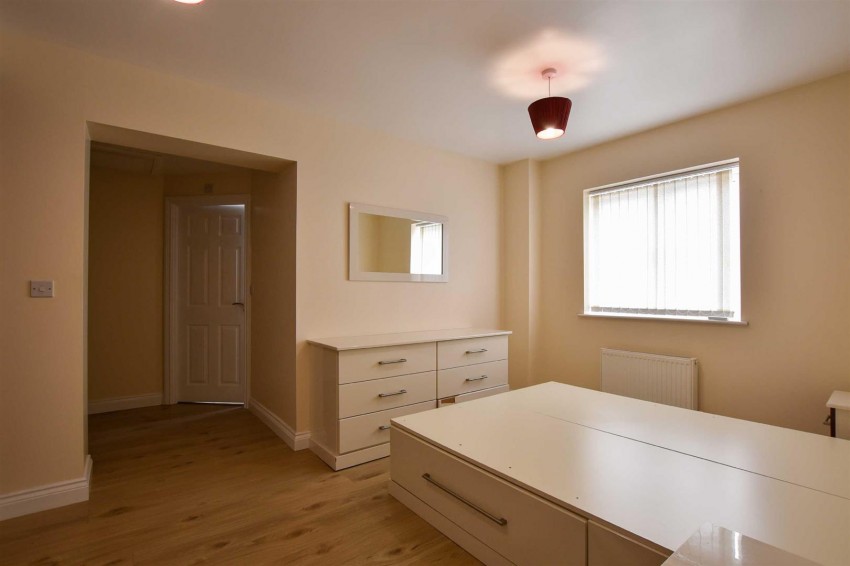 Images for Harrowden Gardens, Wellingborough