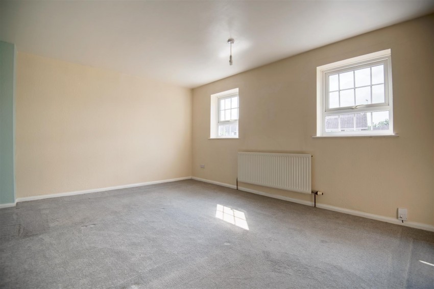 Images for 10 Vicarage Farm RoadWellingborough