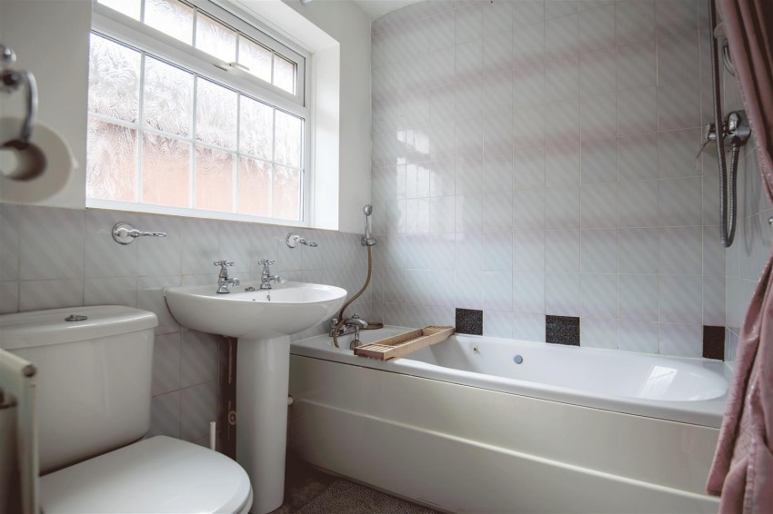 Images for 10 Vicarage Farm RoadWellingborough