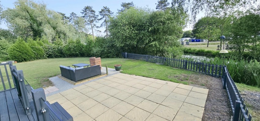Images for Moorhen Island, Billing Aquadrome, Northampton