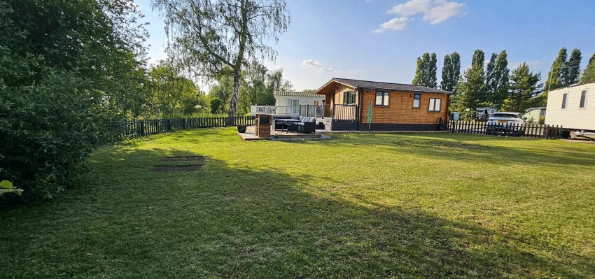 Images for Moorhen Island, Billing Aquadrome, Northampton