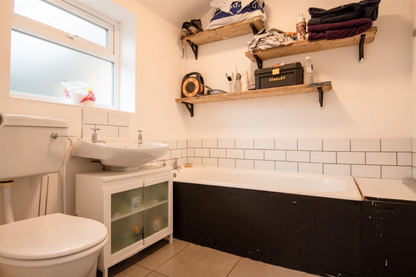 Images for Broad Green, Wellingborough