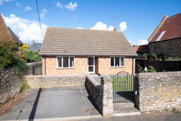 Park Lane, Earls Barton, Northampton