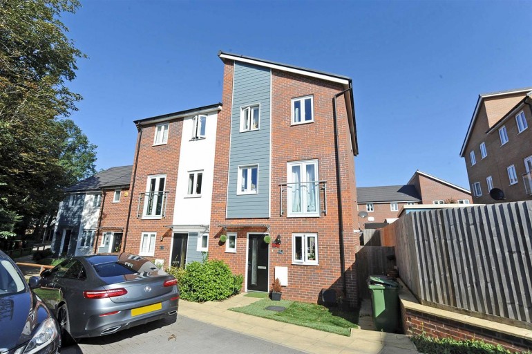 Brook Street East, Wellingborough