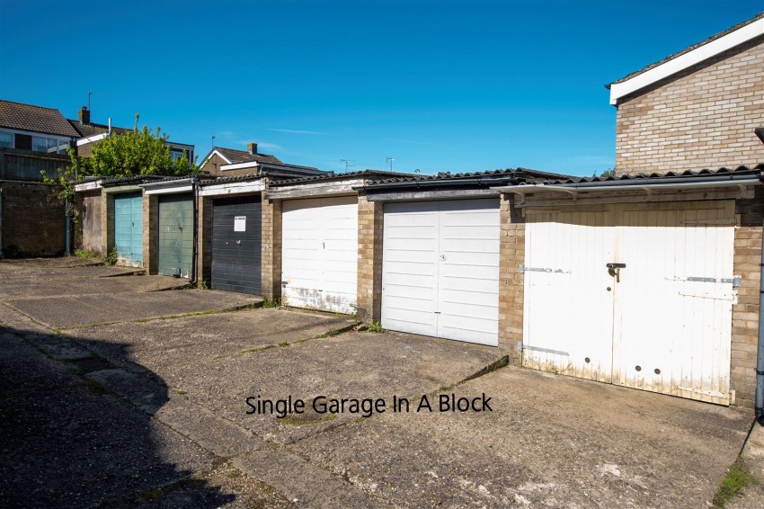 Images for The Willows, Little Harrowden