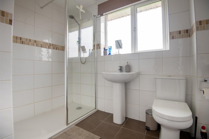 Images for Cragside, Wellingborough