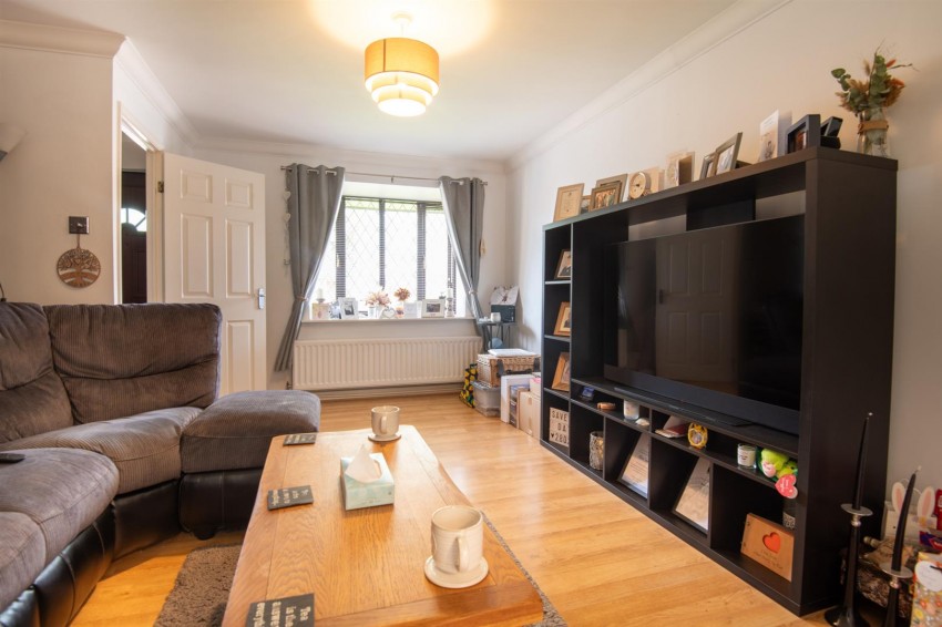 Images for 32 Weldon CloseWellingborough