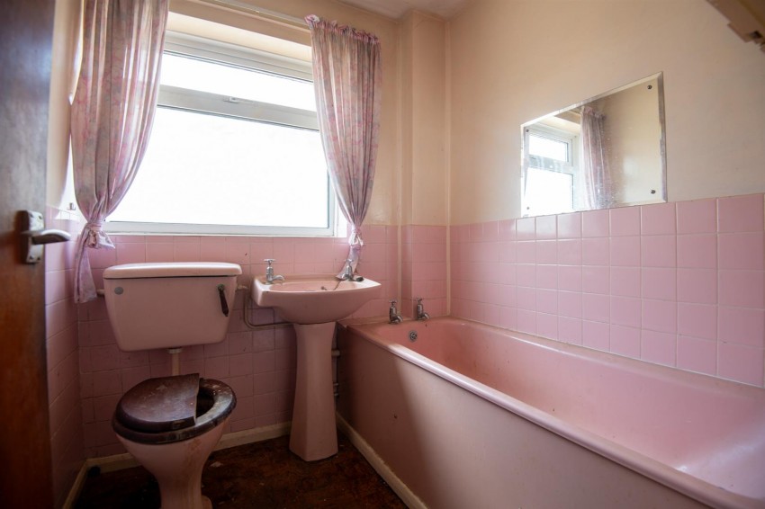 Images for Fallowfield, Wellingborough