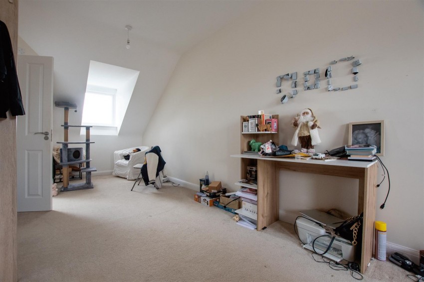 Images for Glenvale Drive, Wellingborough