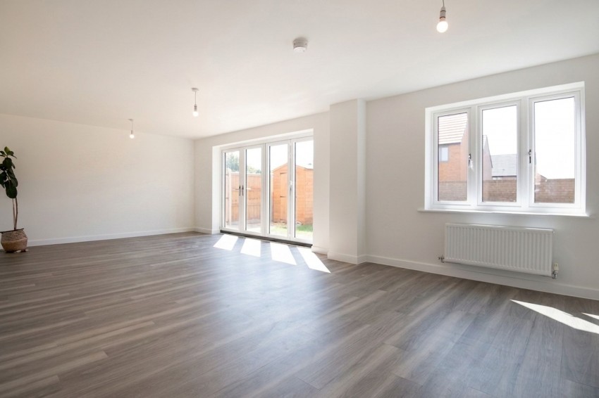 Images for Shale Meadow, Wellingborough, NN8