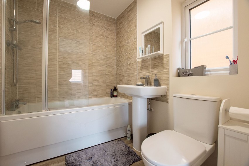Images for Glenvale Drive, Wellingborough, NN8