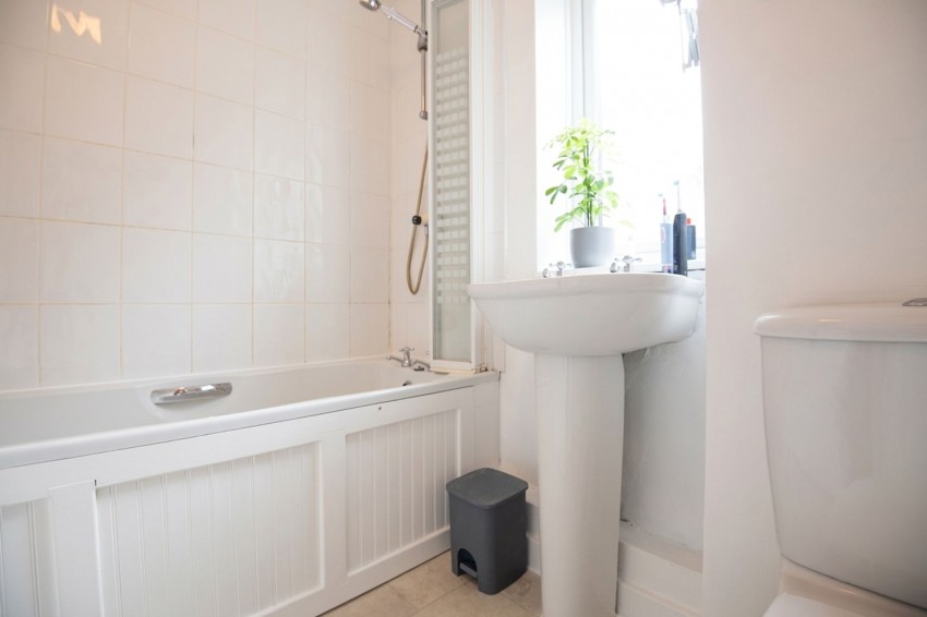 Images for Chatsworth Drive, Wellingborough, NN8