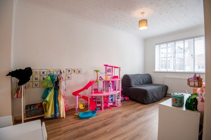 Images for Chatsworth Drive, Wellingborough, NN8
