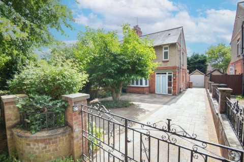View Full Details for The Avenue, Wellingborough, NN8